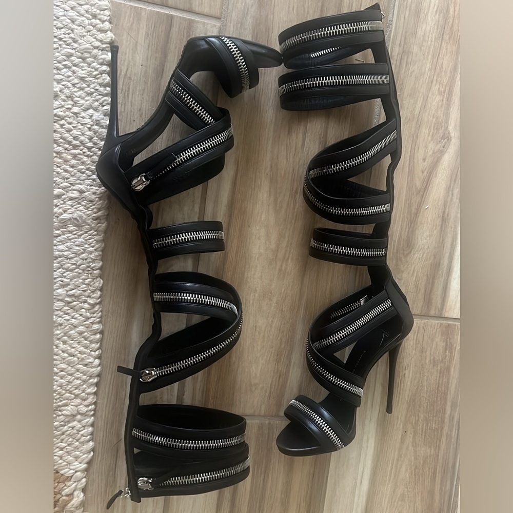 Giuseppe Zanotti Black Strappy Heels with Zipper Accents Sz 40